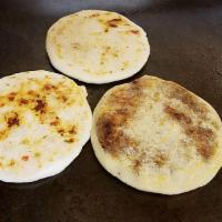 Pupusas de HARINA DE ARROZ / Rice Flour Pupusas · Made with Rice Flour