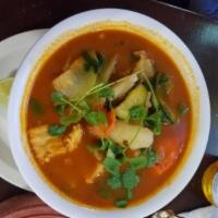 Sopa de Pata · Cow feet and vegetables soup