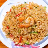 Thai Style Fried Rice 太式炒饭 · Mixed bell pepper, tomato, shrimp and chicken, flavored in spicy shrimp paste.