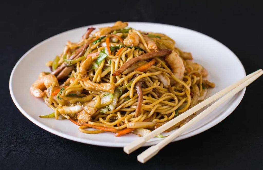 47. House Special Lo Mein · Soft noodles.