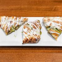 Chile Verde Calzone · 