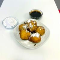 ++NEW++ Fried oreos ++NEW++ · Oreo's fried in a crispy batter with a side of Hershey chocolate syrup.