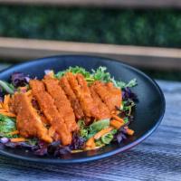 Crispy Buffalo Chicken Salad · mixed greens • crispy chicken tossed in
buffalo sauce • cheddar cheese • roma tomato • red ...