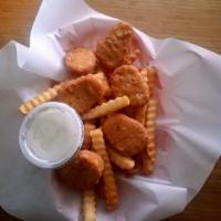 Kids 6 Chicken Nuggets · Upside drinks $1.25 more
Comes with 1 ranch or 1 bbq