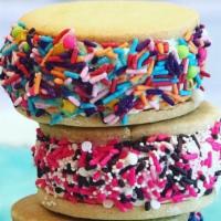 Fruity Pebbles Icewich GF · A delicious combination of French butter cookies iced with frosting inside both cookies, san...