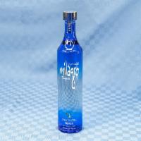 750 ml. Milagro Blanco · Must be 21 to purchase.