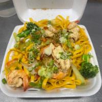 69. Shrimp  lo Mein · Noodles mixed with shrimp serve with boiled vegetables