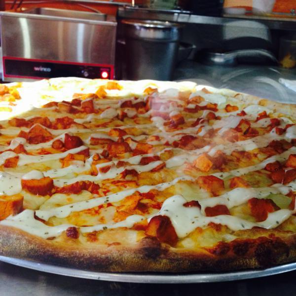 Yankee Pizza · Dinner · Italian · Pizza · Sandwiches