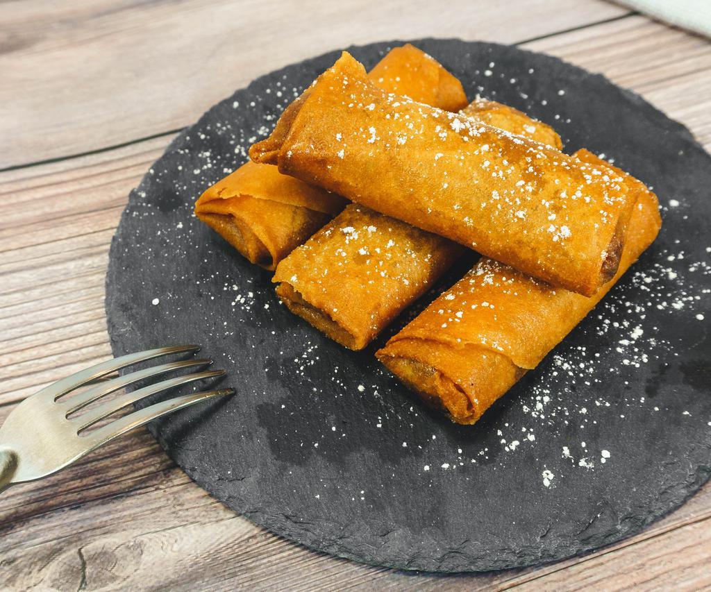 Fried Banana Rolls · 4 pieces.