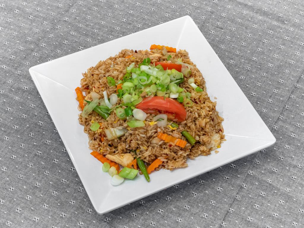 R1. Thai Fried Rice · Egg, onion, carrot, green bean, and tomato with scallion.

