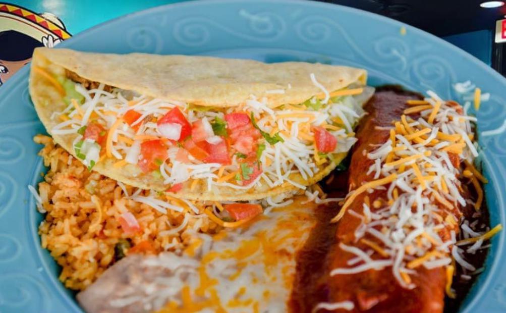 3. Enchilada and Taco · One enchilada topped with shredded cheese and red enchilada sauce garnished with lettuce and pico de gallo and one hard shell taco filled with lettuce, shredded cheese and pico de gallo.
Ground beef or chicken