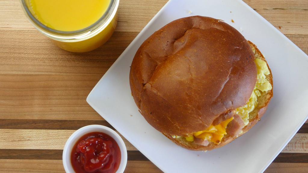 Egg In The Bun · Breakfast · Sandwiches · Snacks