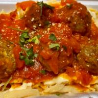 Spaghetti with Meat Balls · Spaghetti with meat balls with Salvadoran-style tomato sauce.