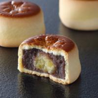 織部錦 ORIBENISHIKI · Sweet potato paste with chopped chestnuts and sweet red bean paste wrapped in Japanese-style...