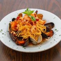 Zuppa di Pesce · Combinations of clams, mussels, calamari and shrimp. Simmered in a light marinara sauce and ...