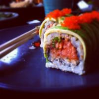 81. Manhattan Roll · Spicy tuna crunchy with avocado and caviar on top.