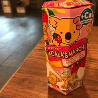 Lotte koala’s March strawberry creme · strawberry creme