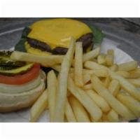 Cheeseburger · Tomato, lettuce, onion, cheese and mayo.