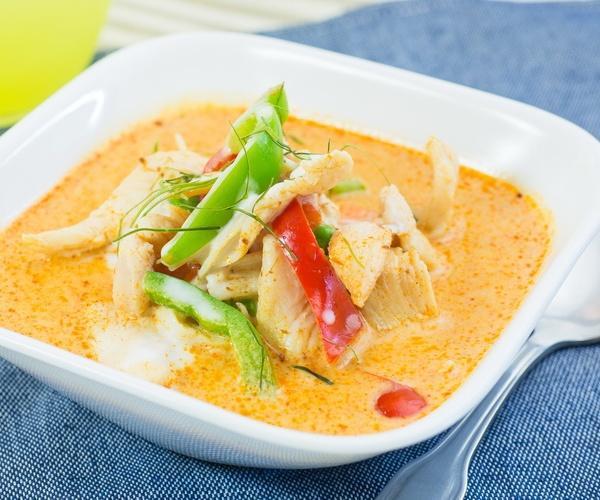 64. Panang Curry · With coconut milk, lime leaves, bell peppers, pea and carrot and panang curry paste. Includes white or brown rice. Hot and spicy.