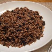 Arroz Congri · White rice with black beans.