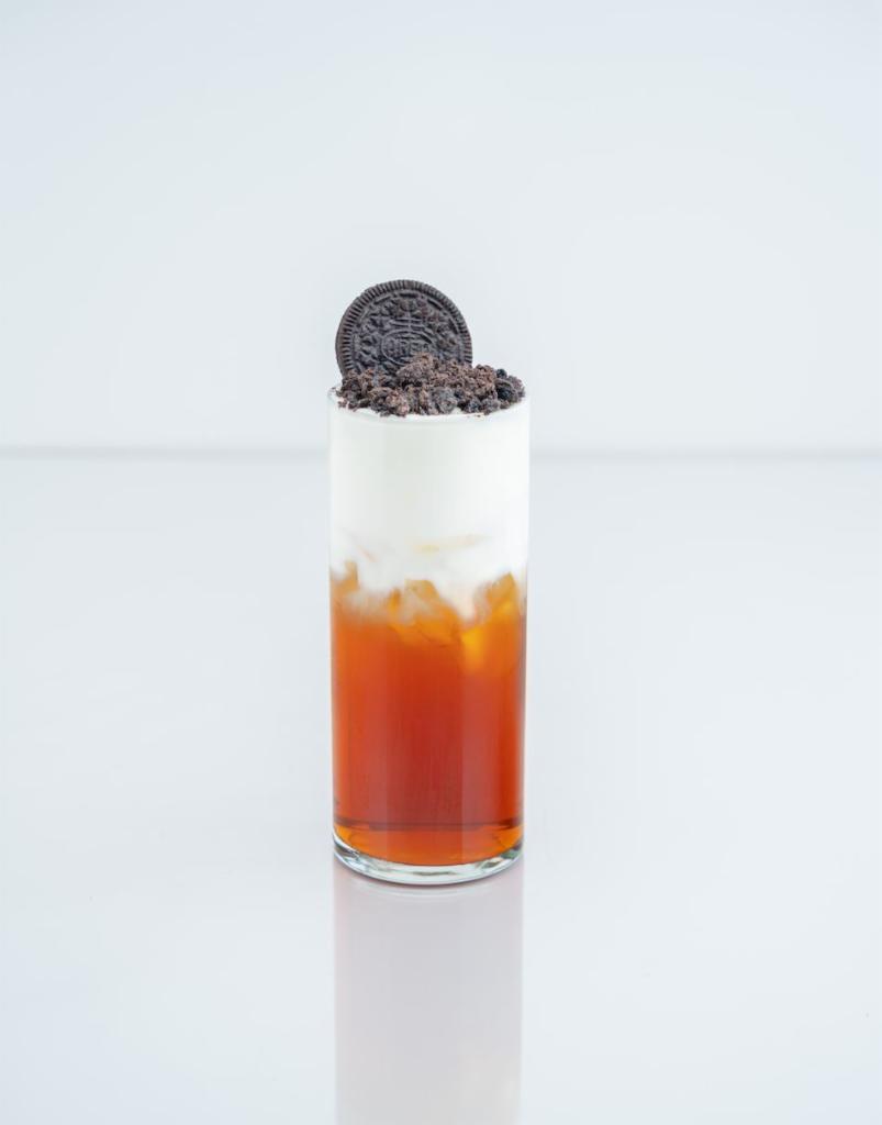 Oreo Twist  · Hojicha Infused with Vanilla, Topped with Fresh Cream and Crushed Oreos
