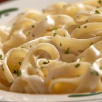 Pasta Alfredo · Served with Italian bread. 