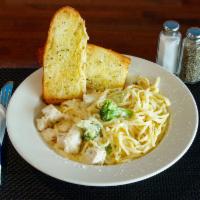 Chicken and Broccoli Alfredo Pasta Dinner · Served with choice of pasta and garlic bread.