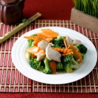 5. Chicken with Broccoli Combo · Served with 2 sides.