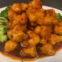H4. Orange Chicken · Lightly breaded chicken meat with chili pepper, steamed broccoli and served with orange flav...