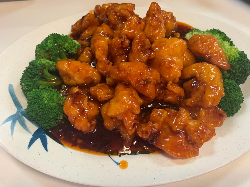 H5. General Tso's Chicken · Lightly breaded white meat chicken sauteed with General Tso's sauce.  Hot and spicy.