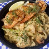 5pc Jumbo Grilled Shrimp and Shrimp and Crab Alfredo · 
