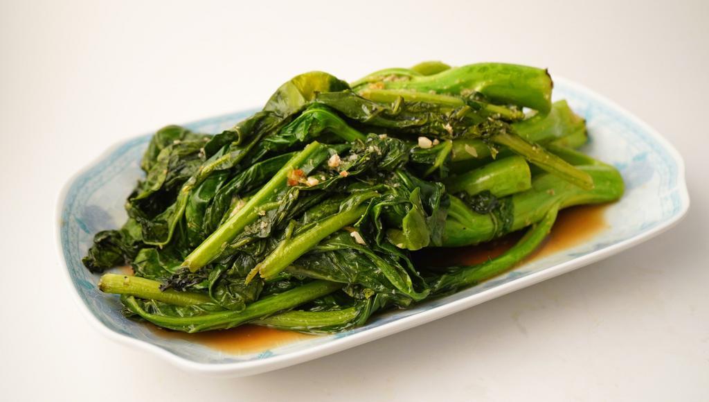 Sauteed Chinese broccoli  · Vegan, in garlic & Shaoxing wine 