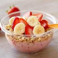 Chunky Strawberry Bowl · Strawberries, Soymilk, Bananas, Nonfat Greek Yogurt, Organic Granola, Peanut Butter // Toppi...