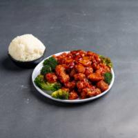 A7. General Tso's Chicken · Spicy chunks of crispy chicken served with our sweet spicy honey sauce on broccoli. Hot and ...