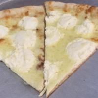 White Pie · Mozzarella, ricotta, Parmesan and garlic and oil.