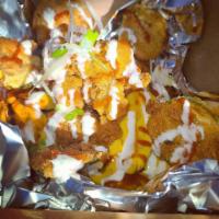 Buffalo Chicken Loaded Fries 🍟  · BUFFALO CHICKEN 🐔 
W/ Housemade Fried Pickles 🥒, Cheese Sauce, Ranch Dressing, and Srirach...
