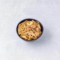 33. House Special Lo Mein · Soft noodle.