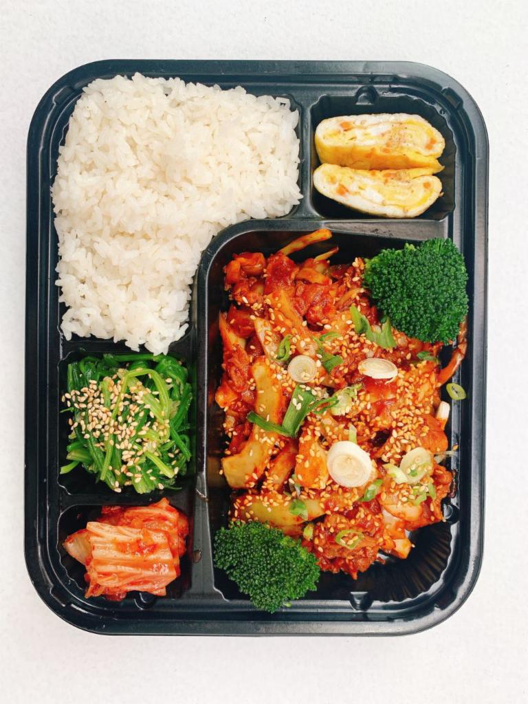 Pork Stir Fry Lunch Box · Pork stir fry lunch box, comes with a white rice, side dishes.