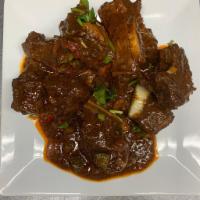 Rabo Guisado Lunch · Oxtail stew.