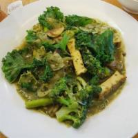 Veggie Pesto Plate · Sauteed onion, cabbage, broccoli, white mushroom and kale in basil pesto sauce. Gluten free....