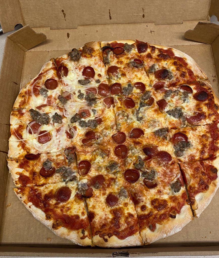 Medium Pizza w/ Mozzarella · 8 Pie cut slices 
For half and half toppings please select the toppings and  BE SPECIFIC in the special instructions area