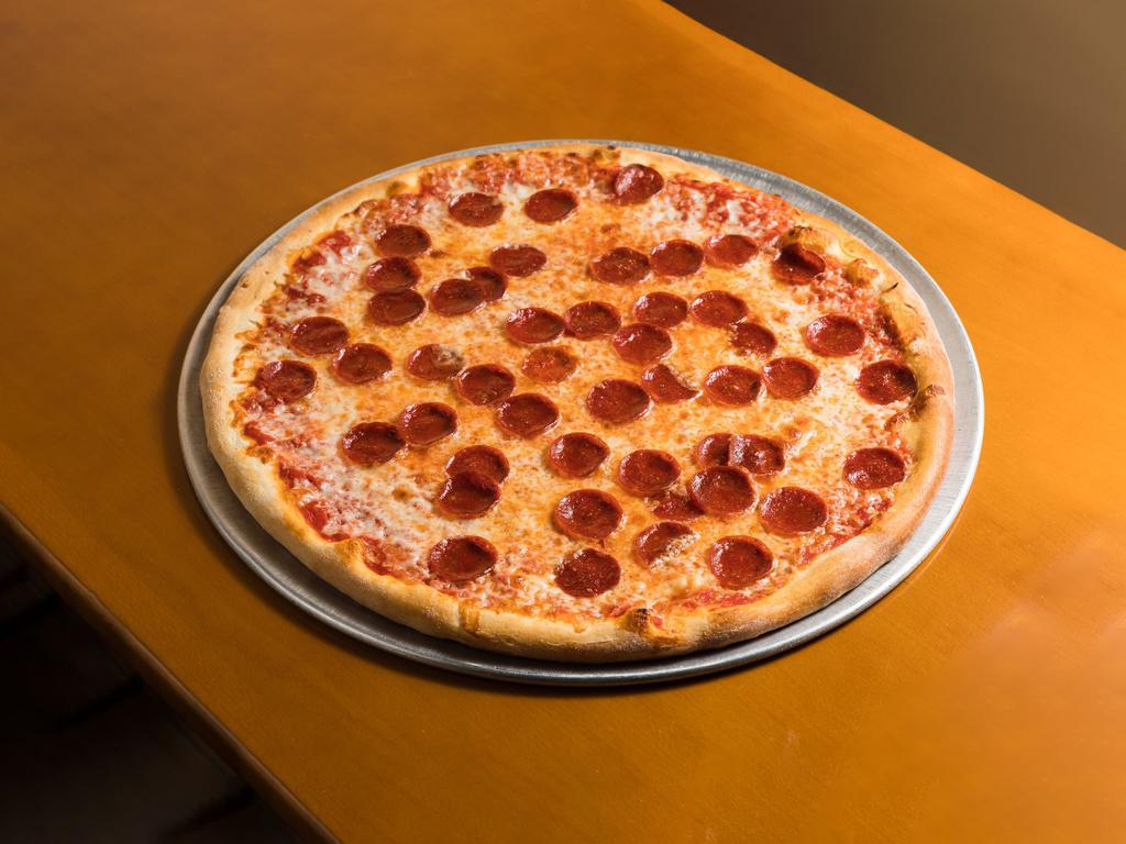 Pepperoni Calzone · Pepperoni, ricotta and mozzarella cheese. Peperoni, queso ricotta y mozzarella. 