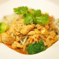 Thai Peanut Sauce · Choice of meat stir-fried in a peanut sauce with steamed broccoli, carrots, bean sprouts and...