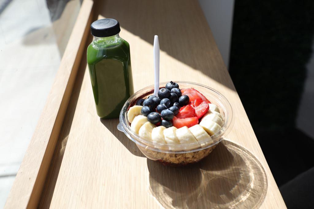 Original  Acai Bowl · Acai topped with strawberry, banana, blueberry, granola.