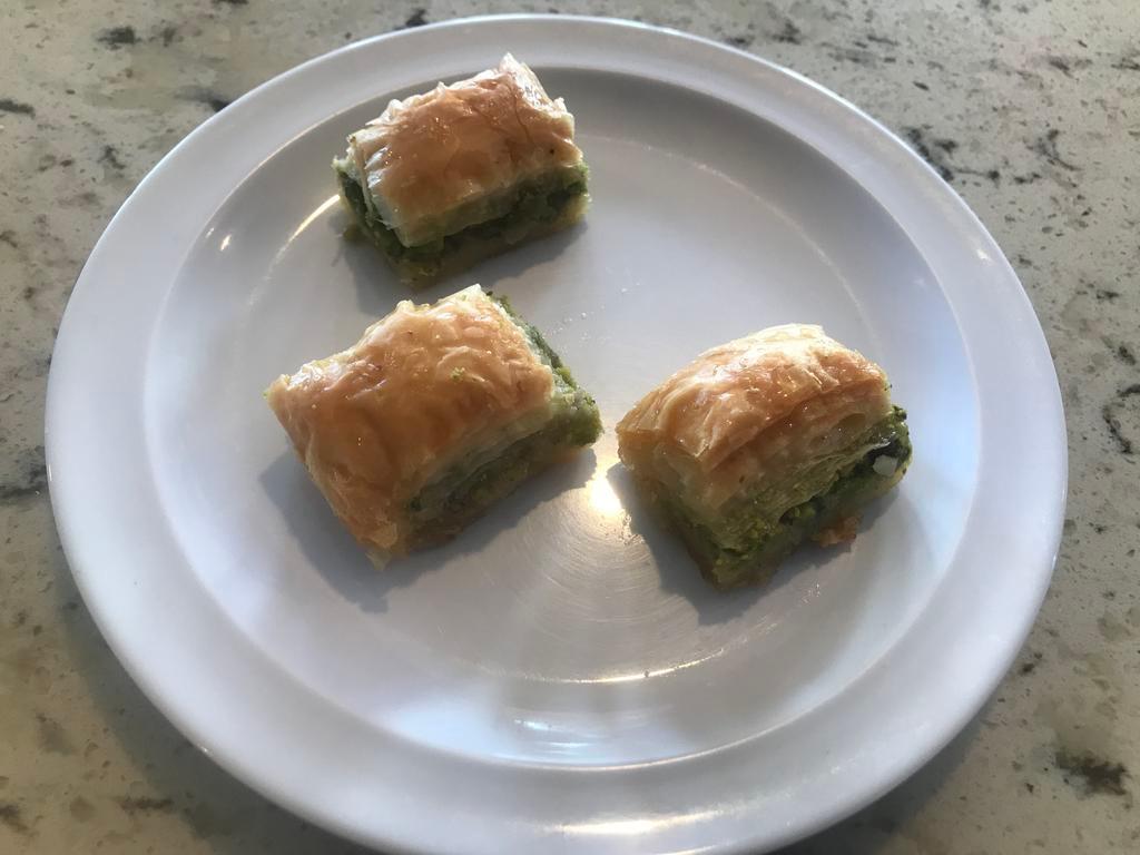Baklava pistachio · 3 pieces 
