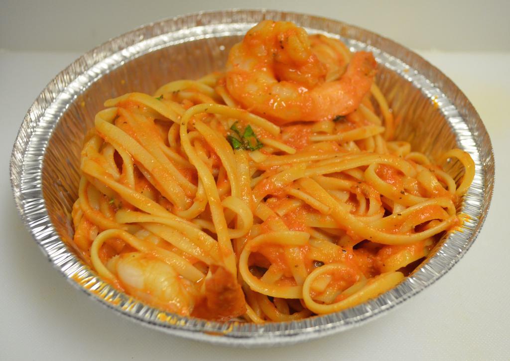 Linguini Pasta with Shrimp pink sauce · Served with pink sauce, basil, Parmesan cheese and italian bread & jumbo shrimp