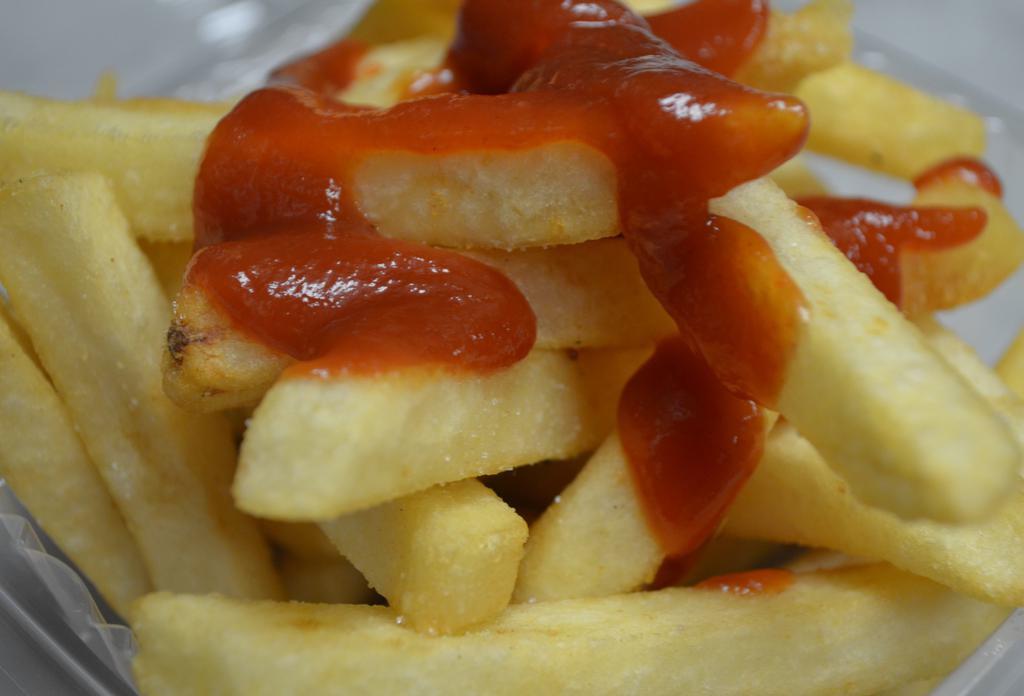 French fries · Served with ketchup.