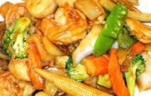 DM5. Chicken with Mixed Vegetables · 