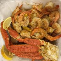 B4. Low Country Boil · 15 pieces shrimp with 1 cluster crab leg.