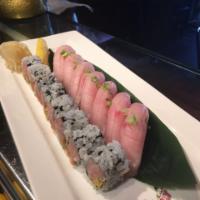 Yellowtail Lover · 7 pieces of yellowtail sushi and yellowtail scallion roll.